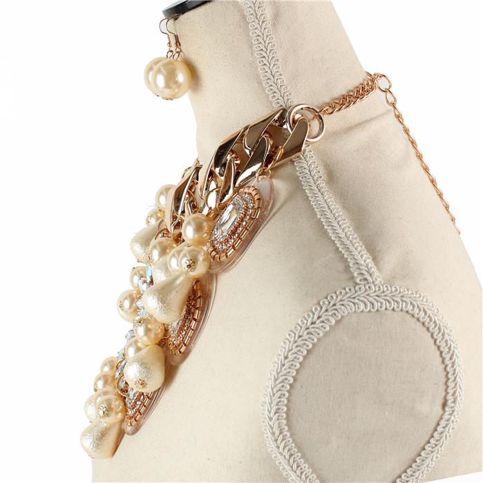 AB Marquise Stone Flower Accented Chunky Chain Pearl Statement Necklace